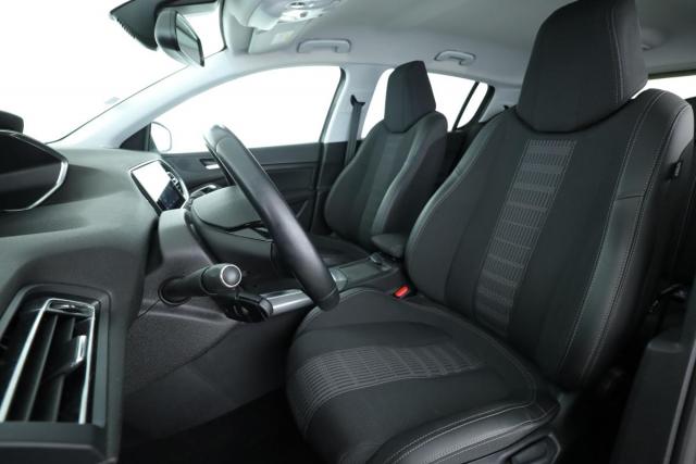 Peugeot 308 image 8