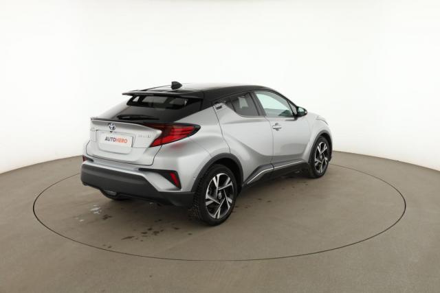 Toyota C-Hr image 8