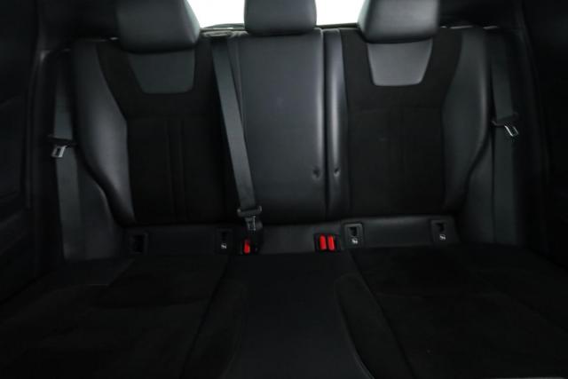 Toyota C-Hr image 3