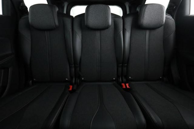 Peugeot 5008 image 4