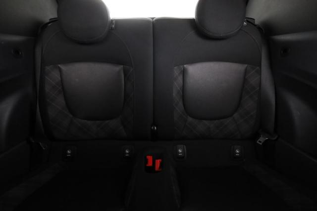 Mini Cabrio image 4