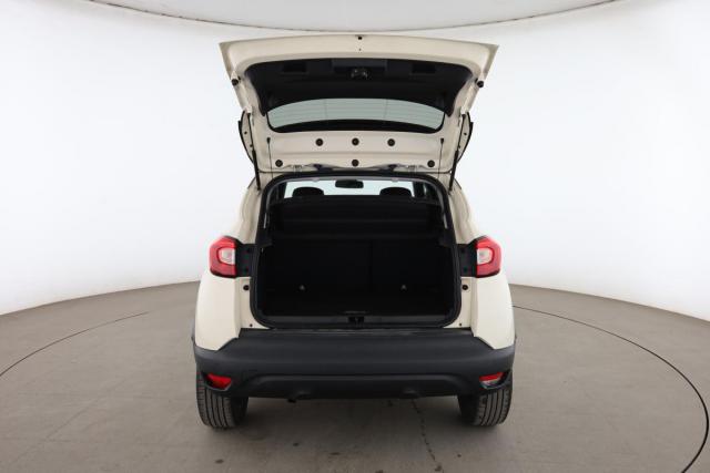 Renault Captur image 9
