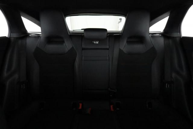 Mercedes Benz Cla Shooting Brake image 5