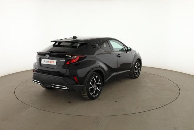 Toyota C-Hr image 8