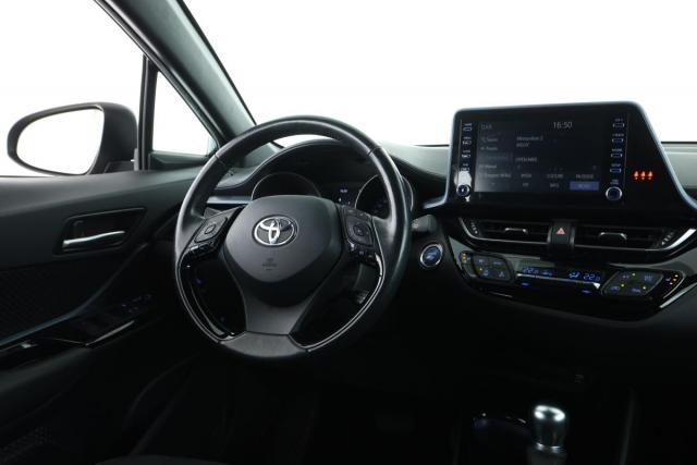 Toyota C-Hr image 9