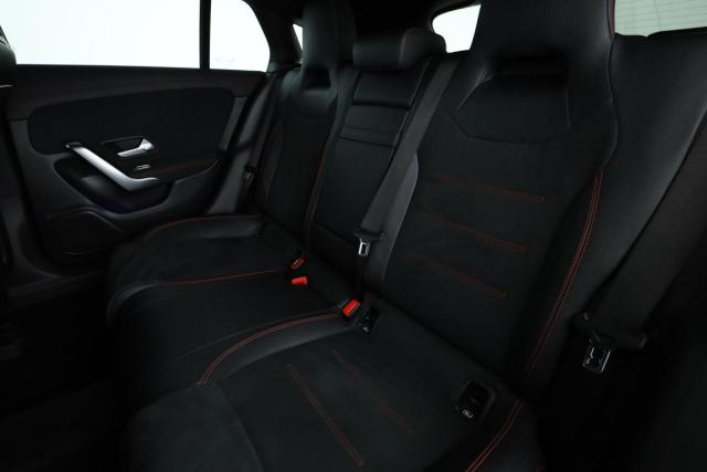 Mercedes Benz Cla Shooting Brake image 7