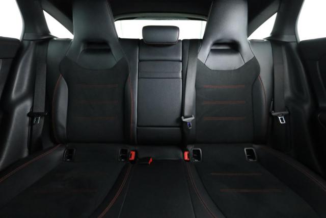 Mercedes Benz Cla Shooting Brake image 9