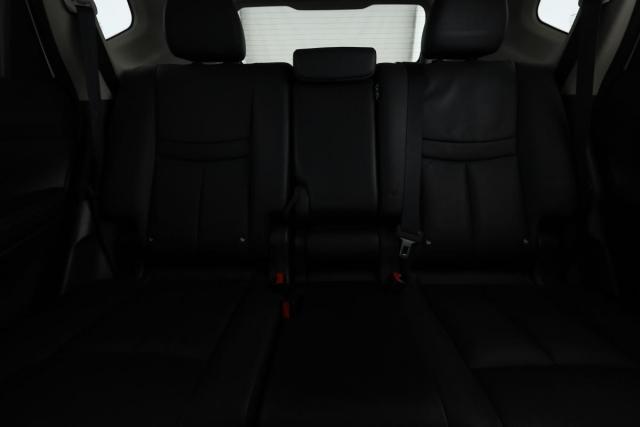 Nissan X-Trail image 3