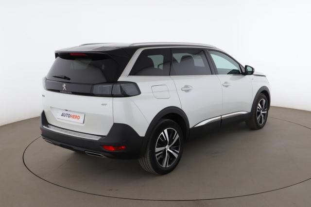 Peugeot 5008 image 6