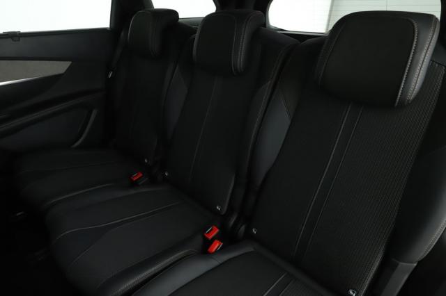 Peugeot 5008 image 8