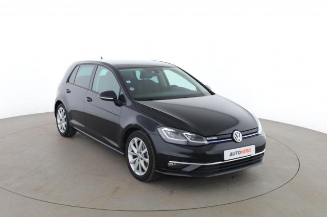 Volkswagen Golf image 9