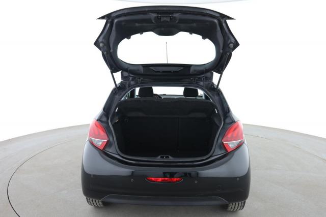 Peugeot 208 image 5