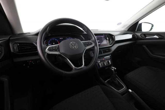 Volkswagen T-Cross image 2