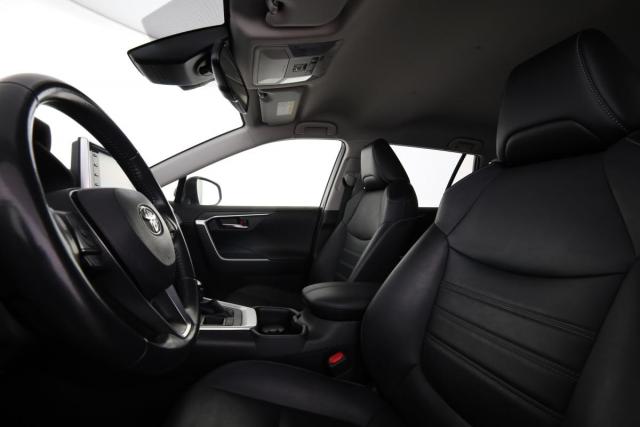 Toyota Rav4 image 9