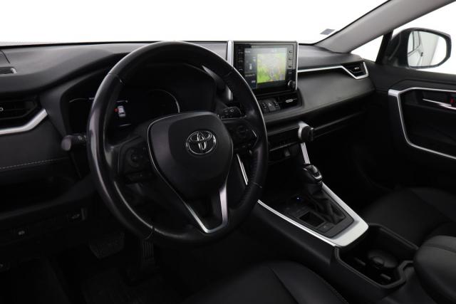 Toyota Rav4 image 8