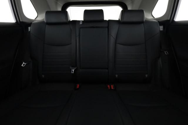 Toyota Rav4 image 2