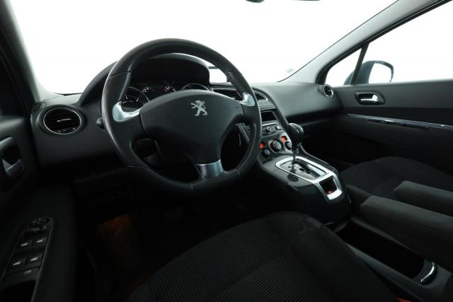 Peugeot 5008 image 6