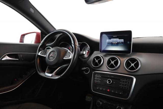Mercedes Benz Cla image 8