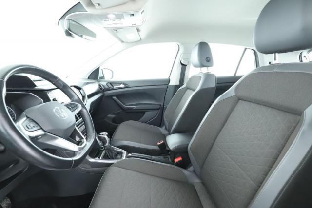 Volkswagen T-Cross image 1