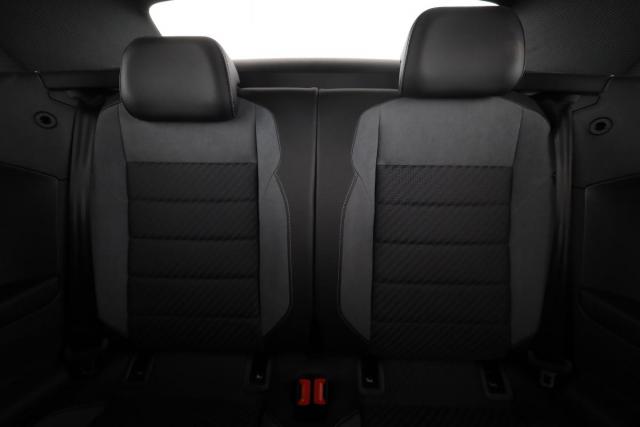 Volkswagen T-Roc image 6