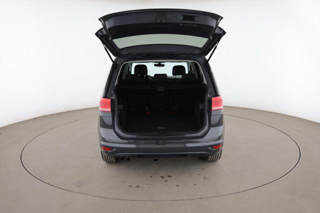 Volkswagen Touran image 9