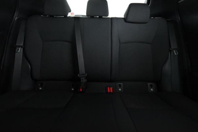 Toyota C-Hr image 3