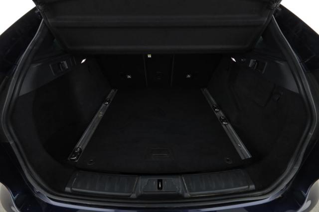 Jaguar F-Pace image 9