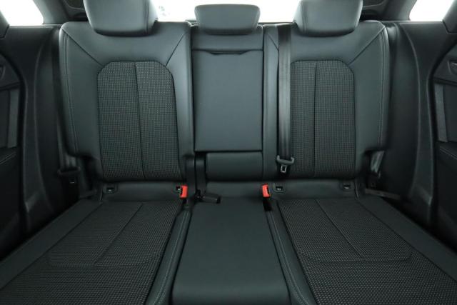 Audi Q3 image 5
