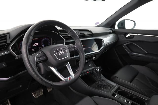 Audi Q3 image 9