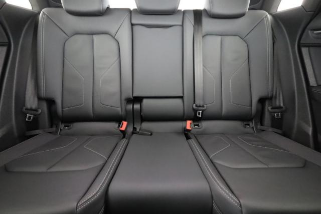 Audi Q3 image 8