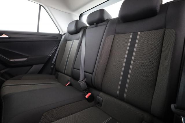 Volkswagen T-Roc image 3