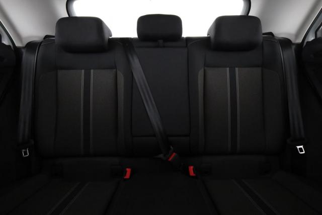 Volkswagen T-Roc image 8