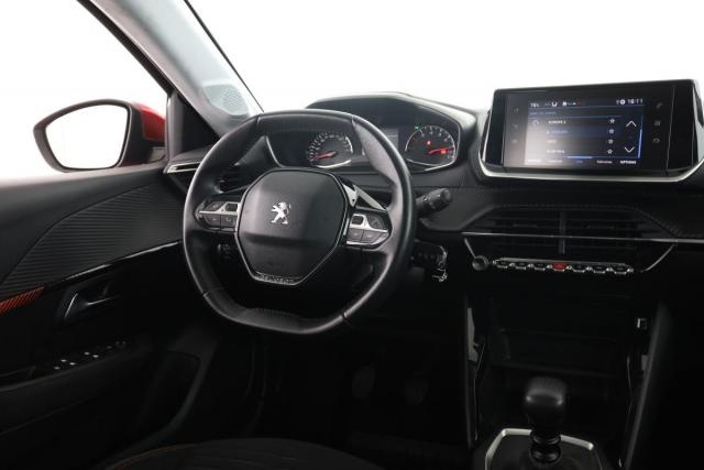 Peugeot 208 image 1