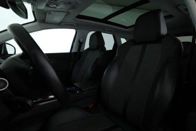 Peugeot 3008 image 1