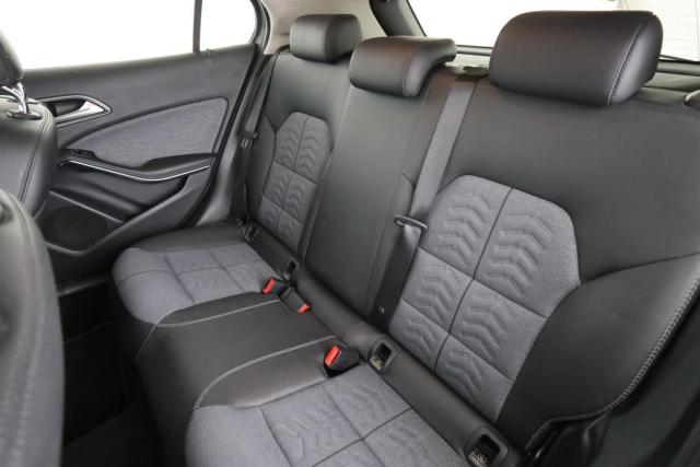 Mercedes Benz Gla image 1