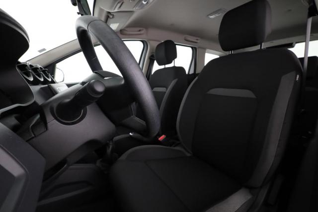 Dacia Duster image 1