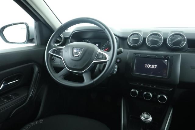 Dacia Duster image 1