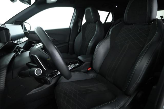 Peugeot 2008 image 9