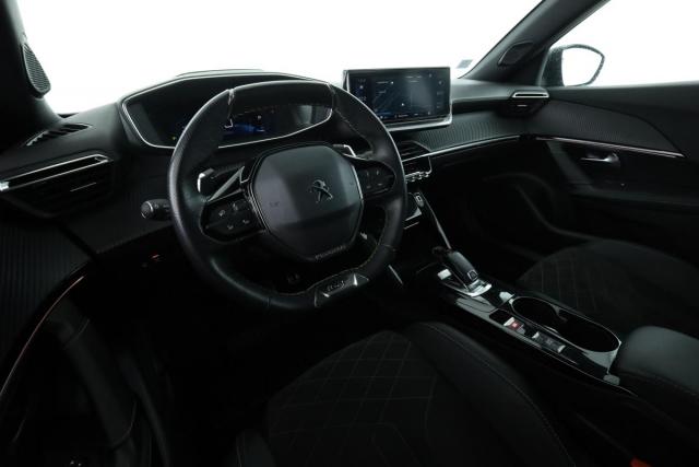Peugeot 2008 image 6