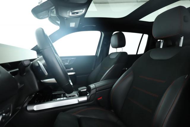 Mercedes Benz Glb image 5