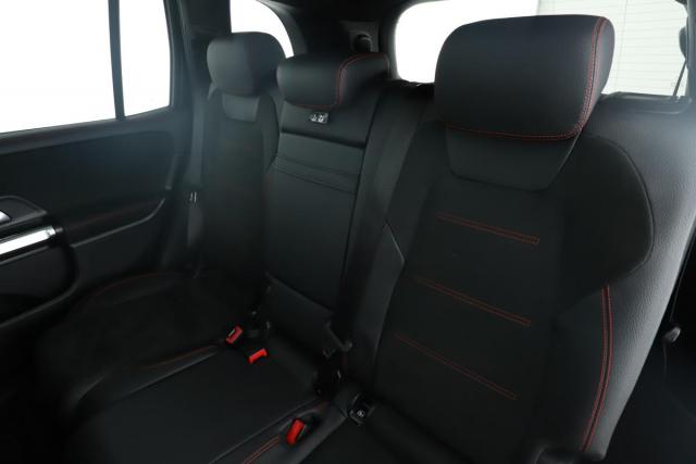 Mercedes Benz Glb image 2