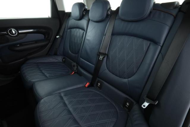 Mini Clubman image 6
