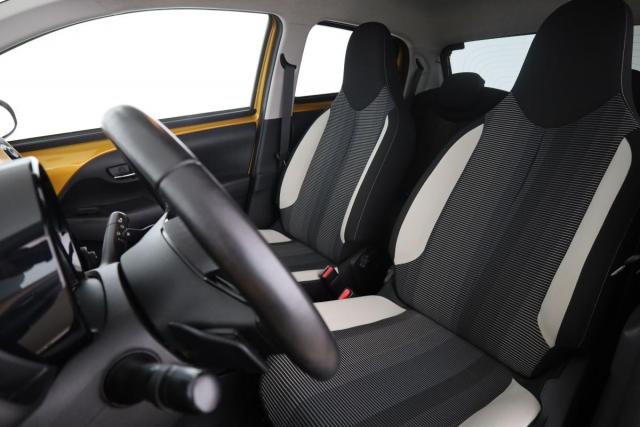 Peugeot 108 image 2