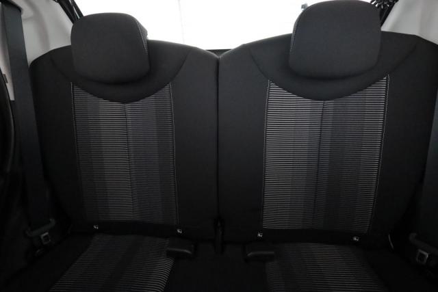 Peugeot 108 image 1