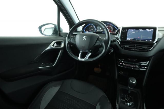 Peugeot 2008 image 3