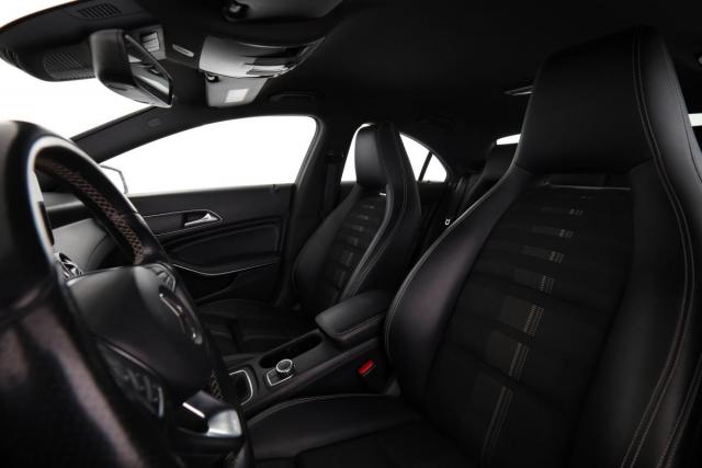 Mercedes Benz Cla image 5