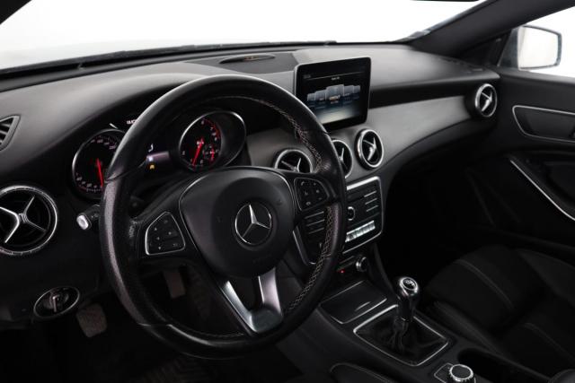 Mercedes Benz Cla image 1