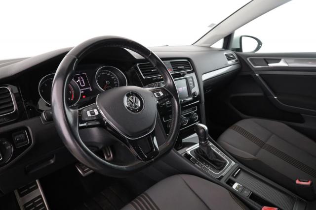 Volkswagen Golf image 6