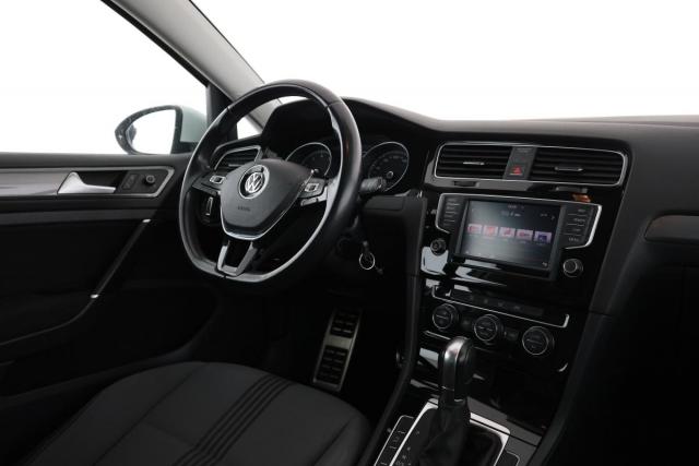 Volkswagen Golf image 2