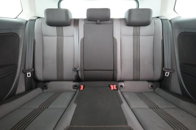 Volkswagen Golf image 1